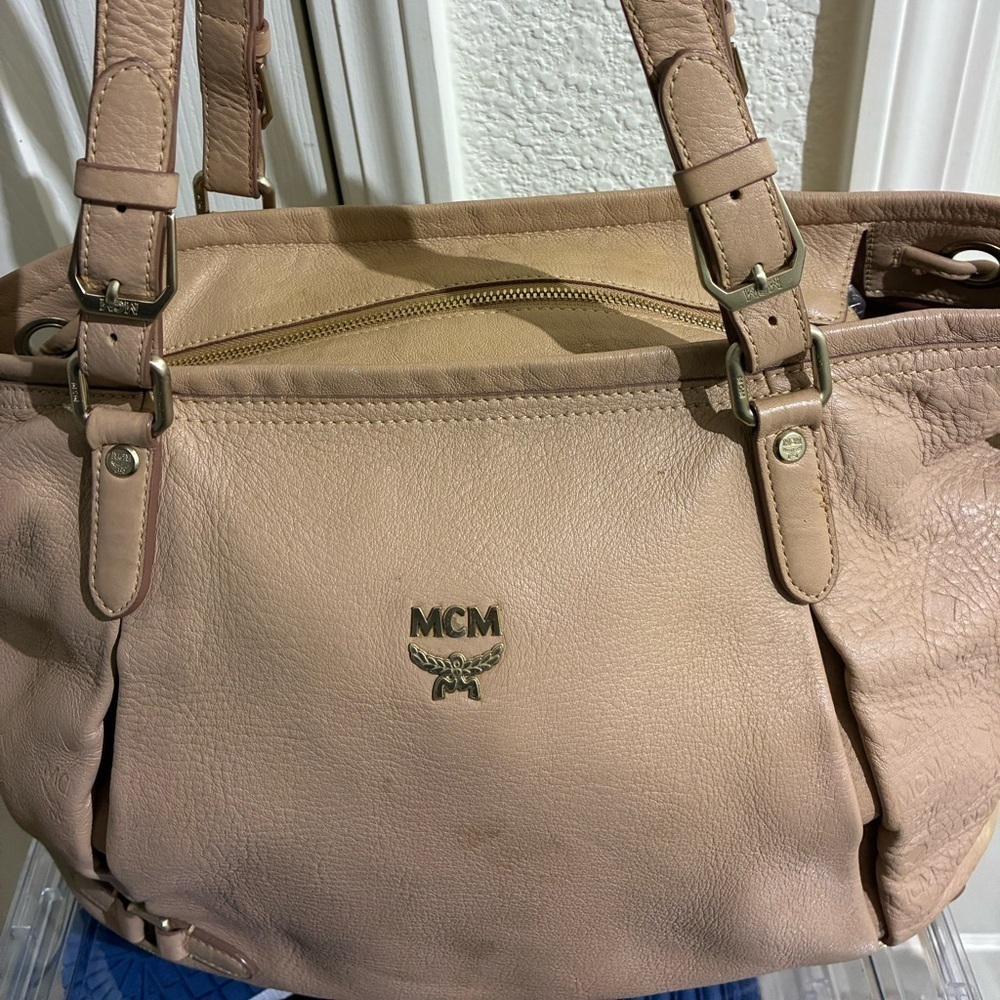 MCM Beige Leather Shoulder Bag - Picture 2 of 8